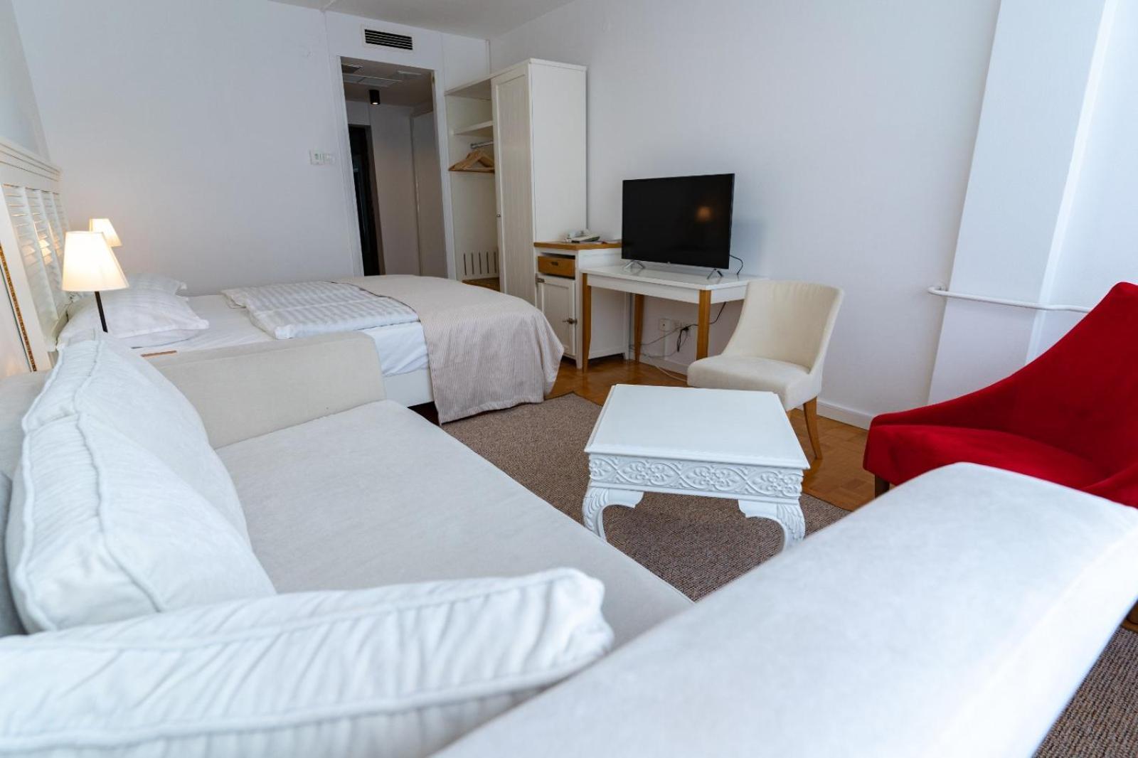 Artearia Hotel Bjelovar Extérieur photo