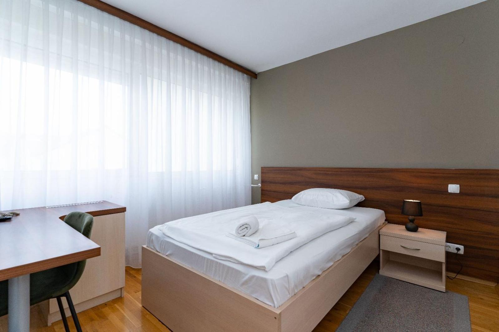 Artearia Hotel Bjelovar Extérieur photo